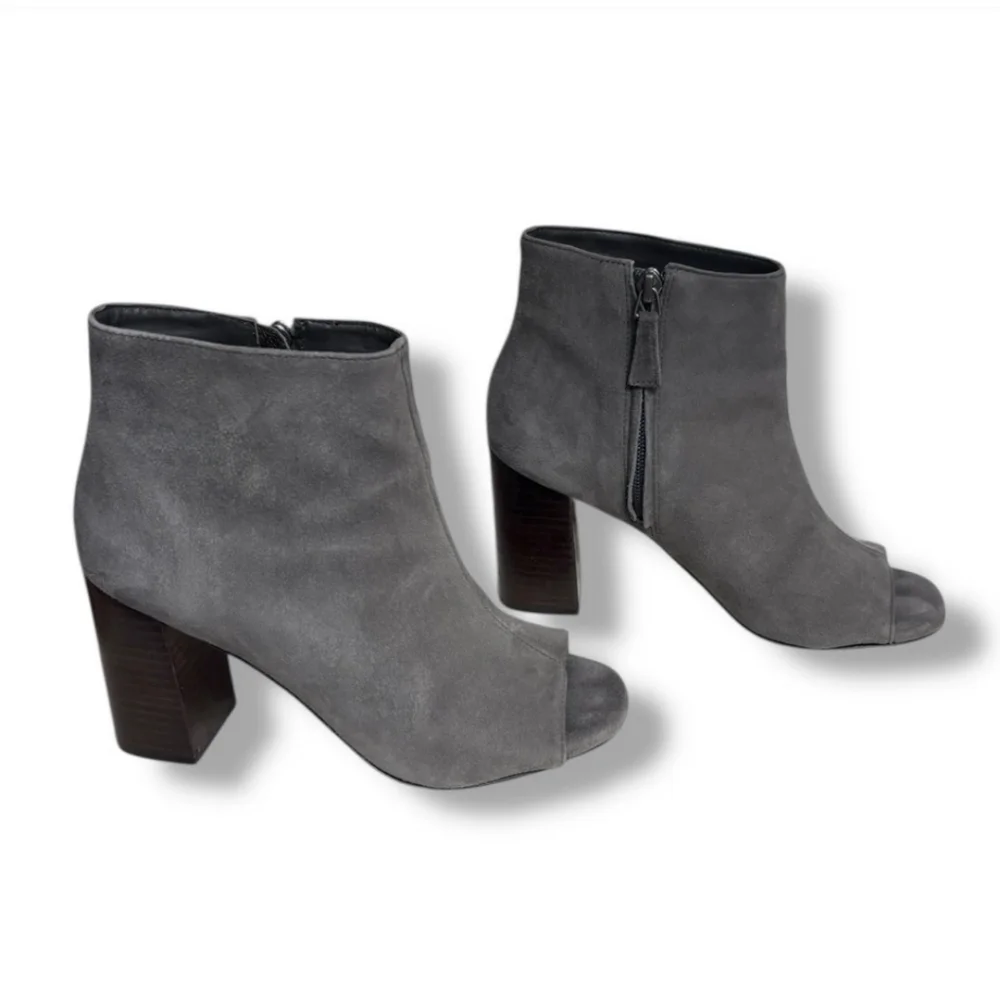 JOHNSTON & MURPHY Grey Suede Peep Toe Lizzie Booties